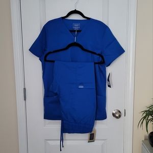 NWT Large Cherokee Scrub Set